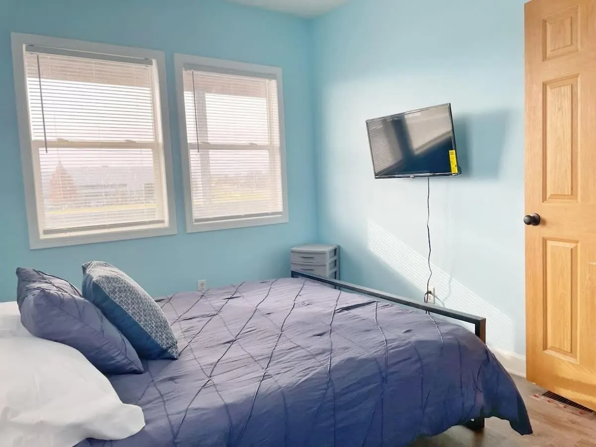 Housepitality - The Bliss Lodge - Large House Columbus